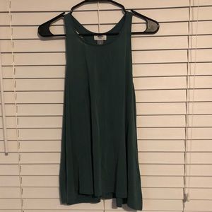 Women’s flowy tank